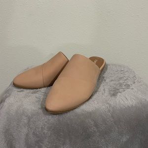 TOMS-Jade Tan Leather Slip on Flats. Worn once. Size 9 color Honey